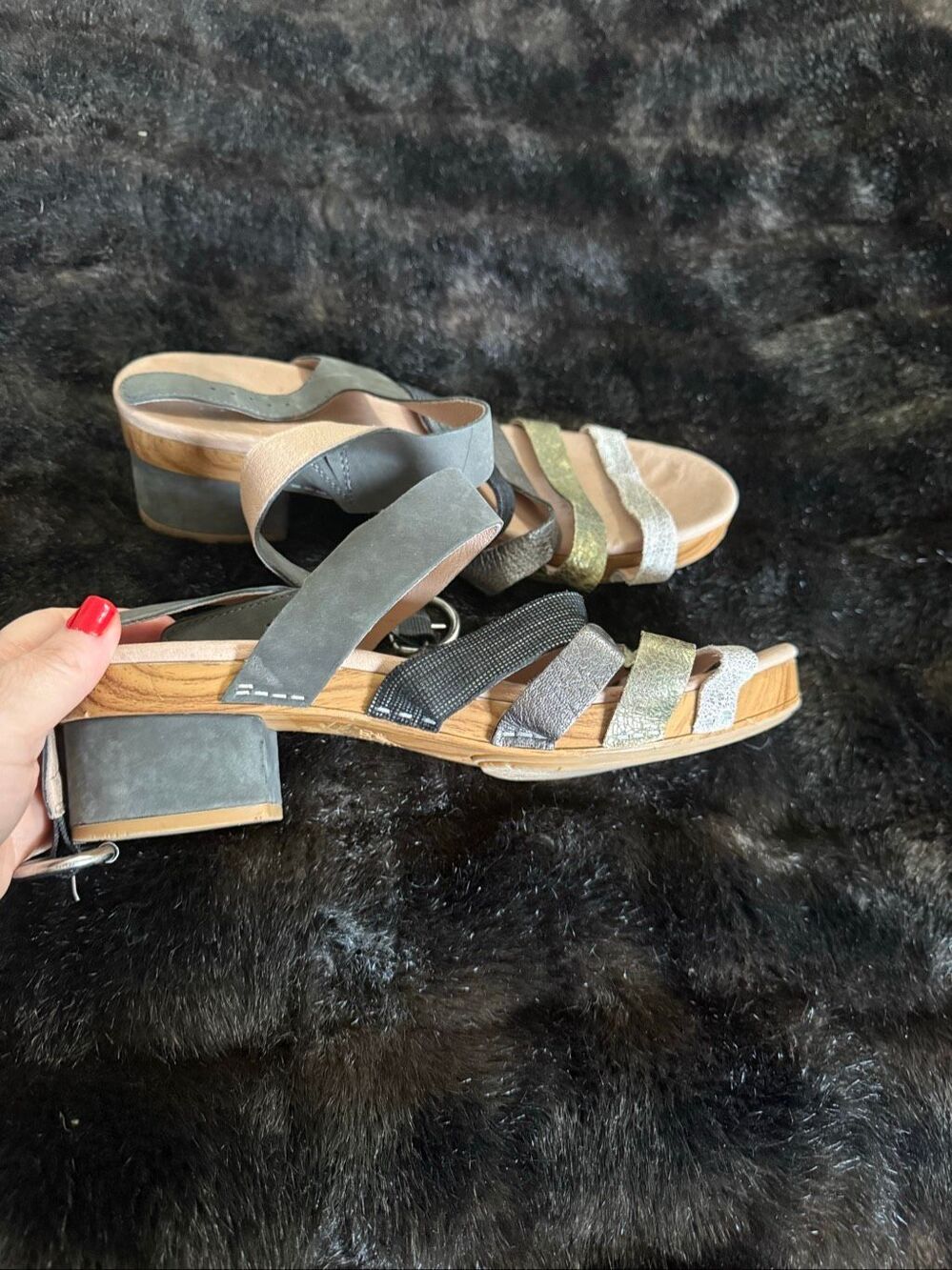 Dansko Maribeth Sandals Leather Metallic Multicolor Women's Size 42 11.5 shoes